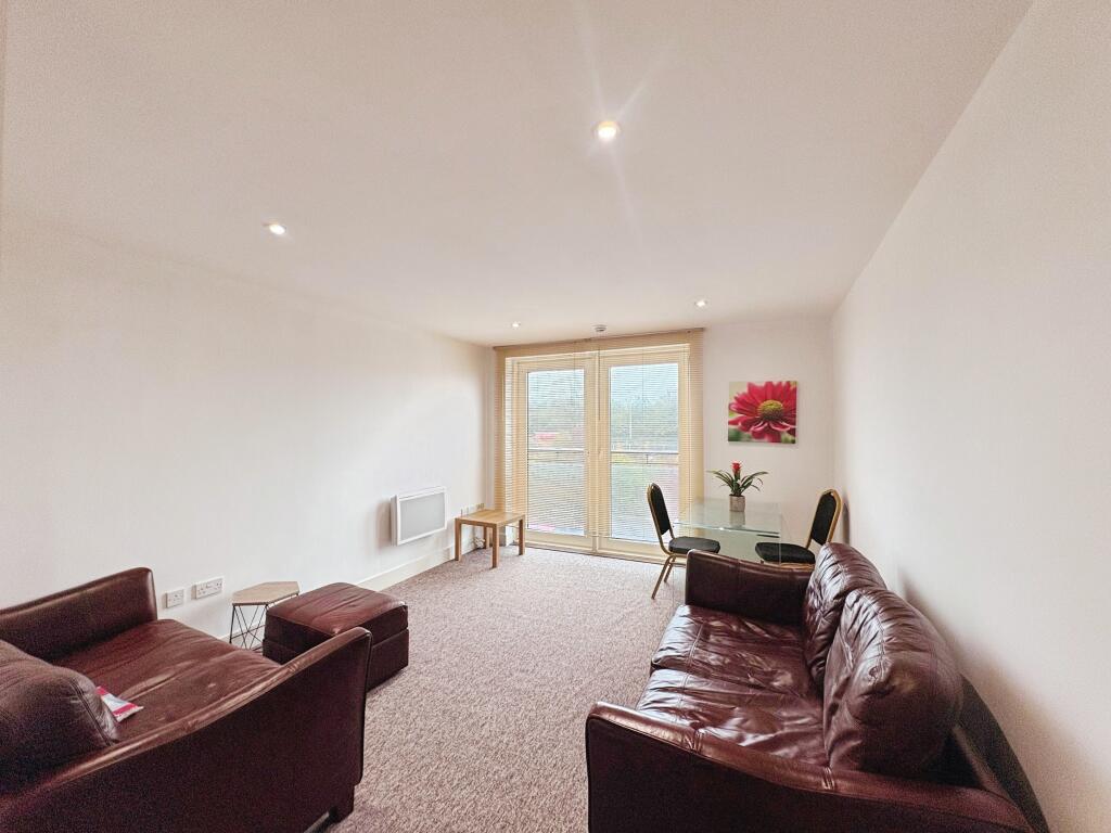 Apartment in Cardiff - View 2