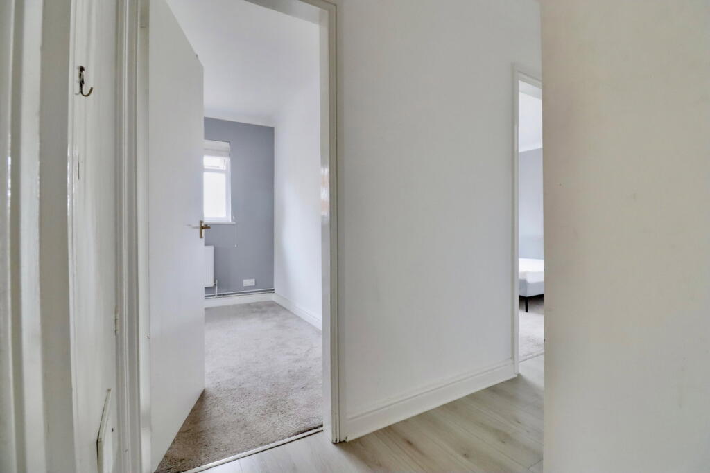 Apartment in Walsall - More