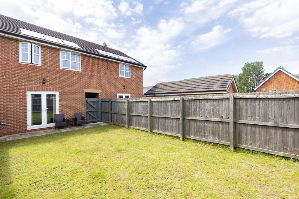 House in Chorley, Clayton-le-Woods - View 4