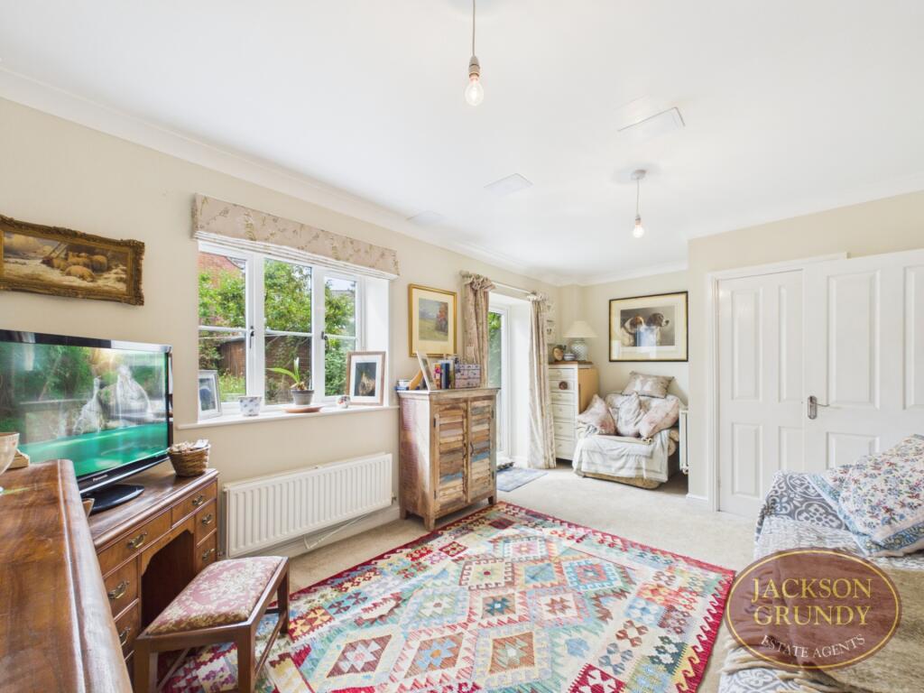 House in Northampton - View 5