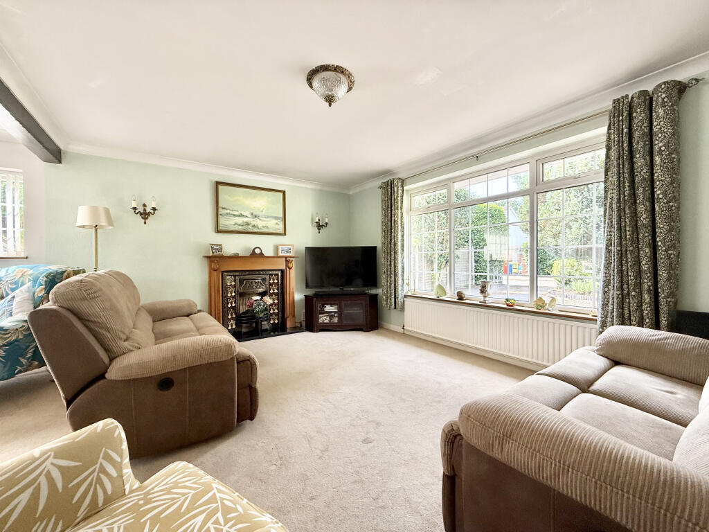 House in West Moors - View 5