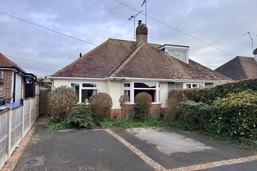 Main image of property: Copthorne Hill, Worthing, West Sussex, BN13 2EH
