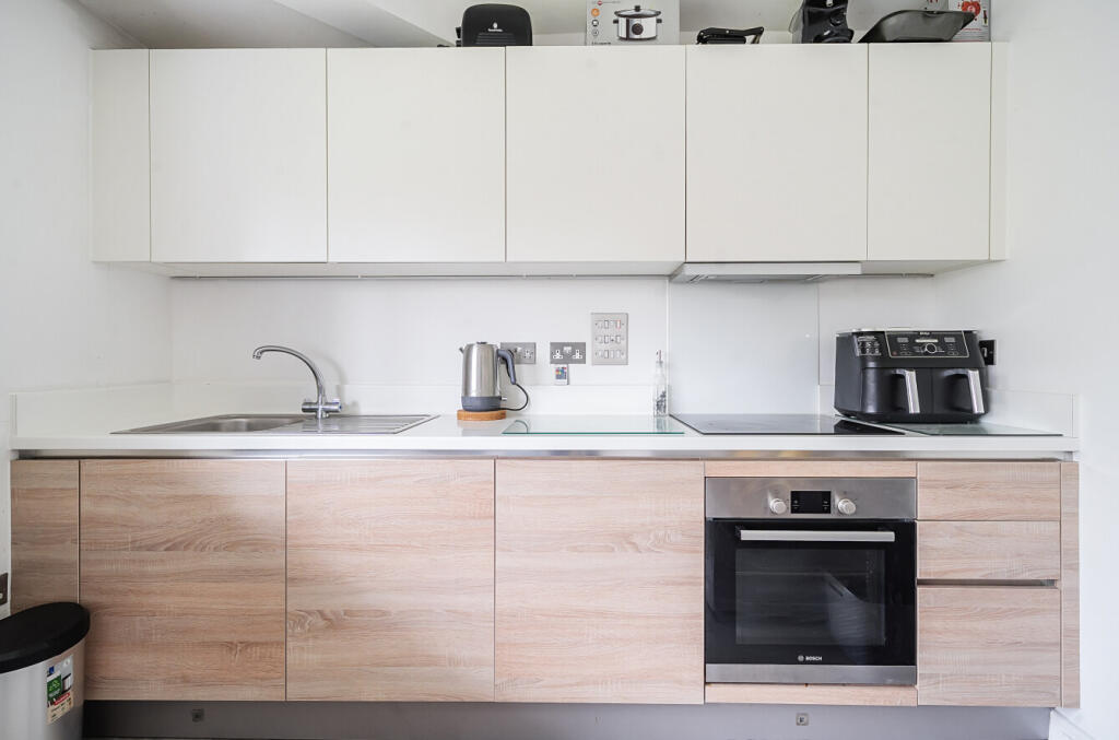 Apartment in Basingstoke and Deane, Mapledurwell and Up Nately - View 5
