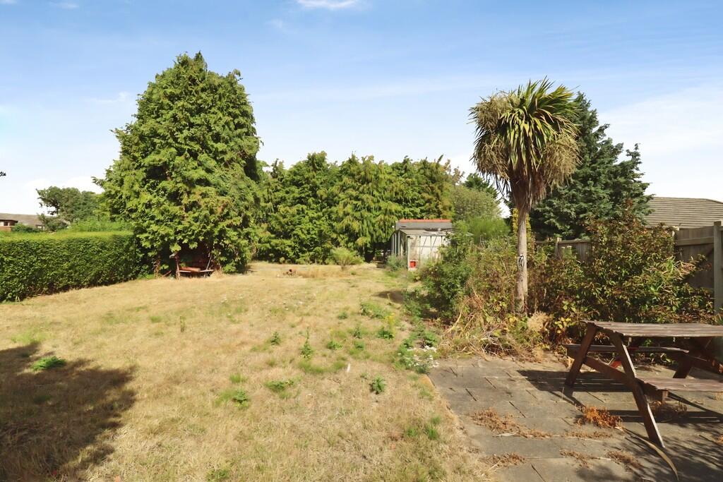 House in Lincoln - View 5