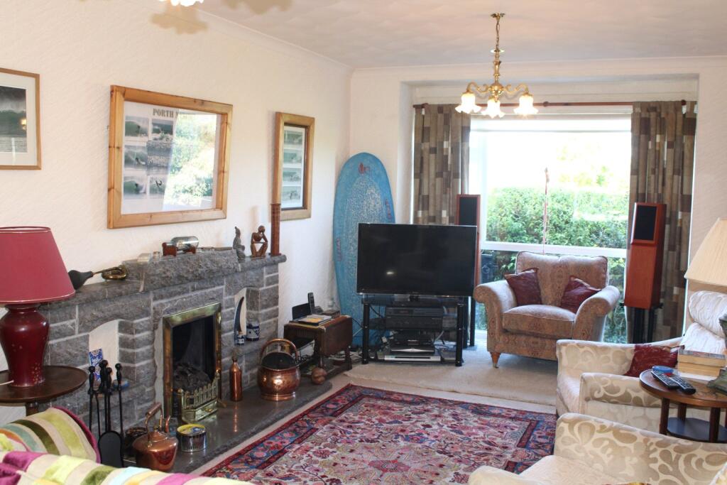 House in Talsarnau, Gwynedd - View 2