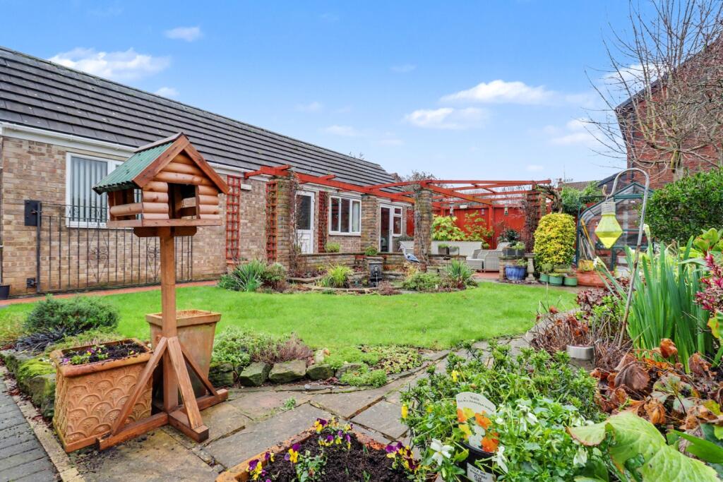 Roberts Way, Sandal, Wakefield, West Yorkshire, WF2 photo 3