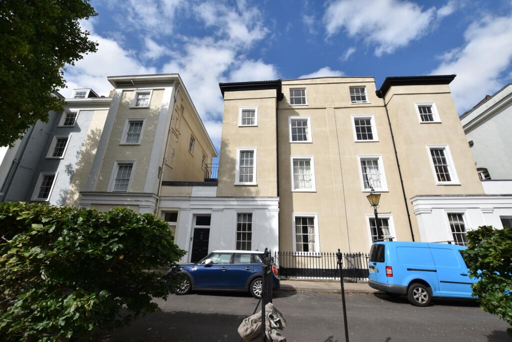 Main image of property: Canynge Square, Clifton, BS8 3LB