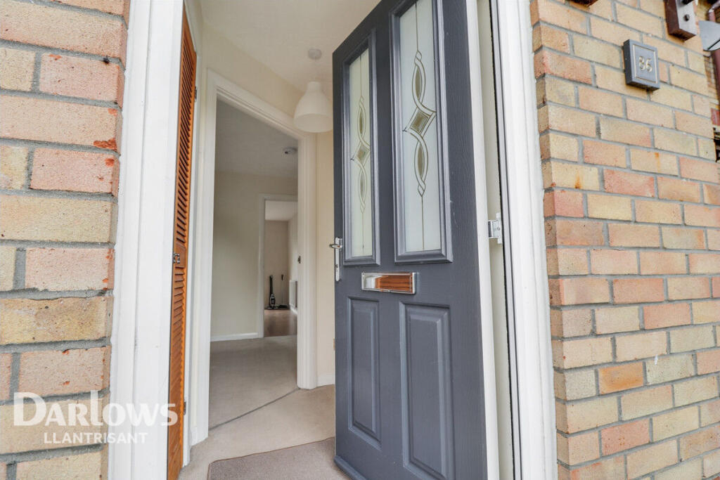 House in Beddau, Llantrisant - View 2
