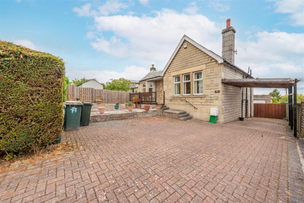 House in Perth - View 5