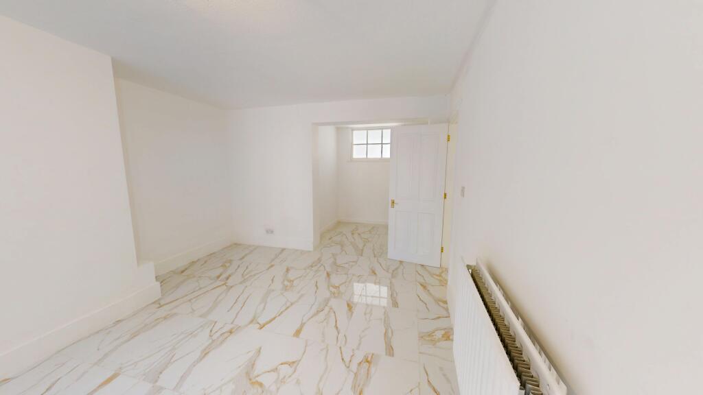 Apartment in Brighton - View 4
