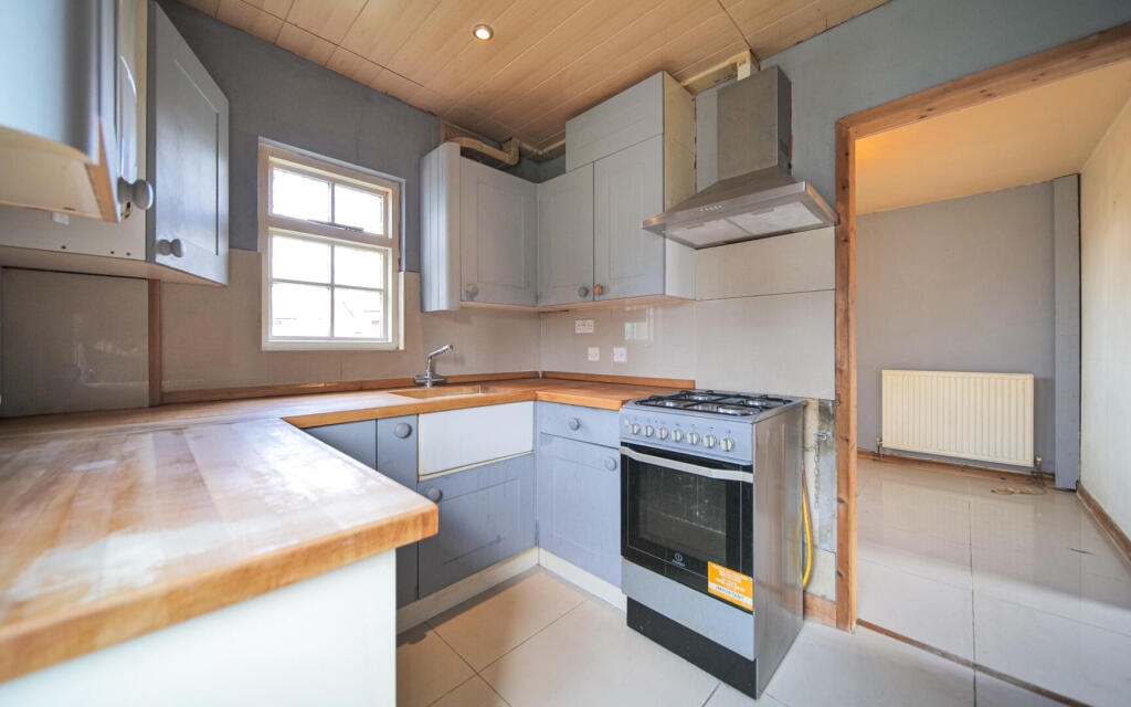 House in Swindon - View 4