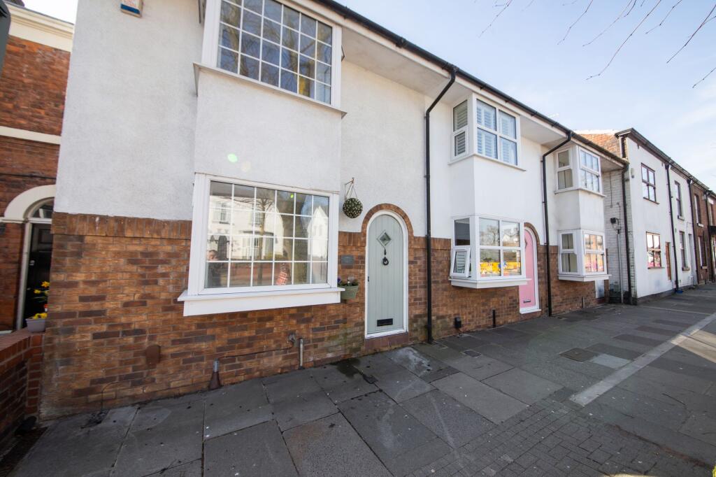 Main image of property: High Street, Newton-Le-Willows, WA12