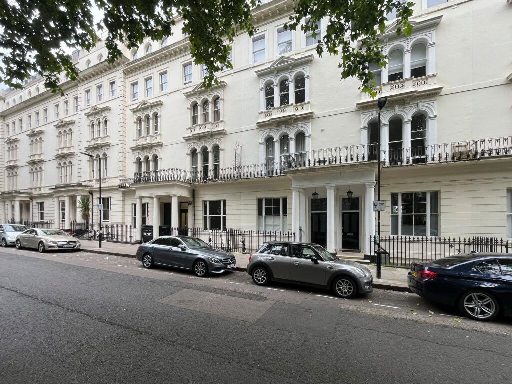 Apartment in London - View 3