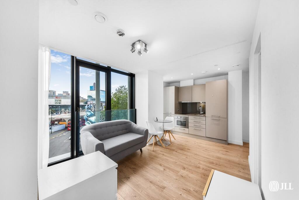 Apartment in London - More