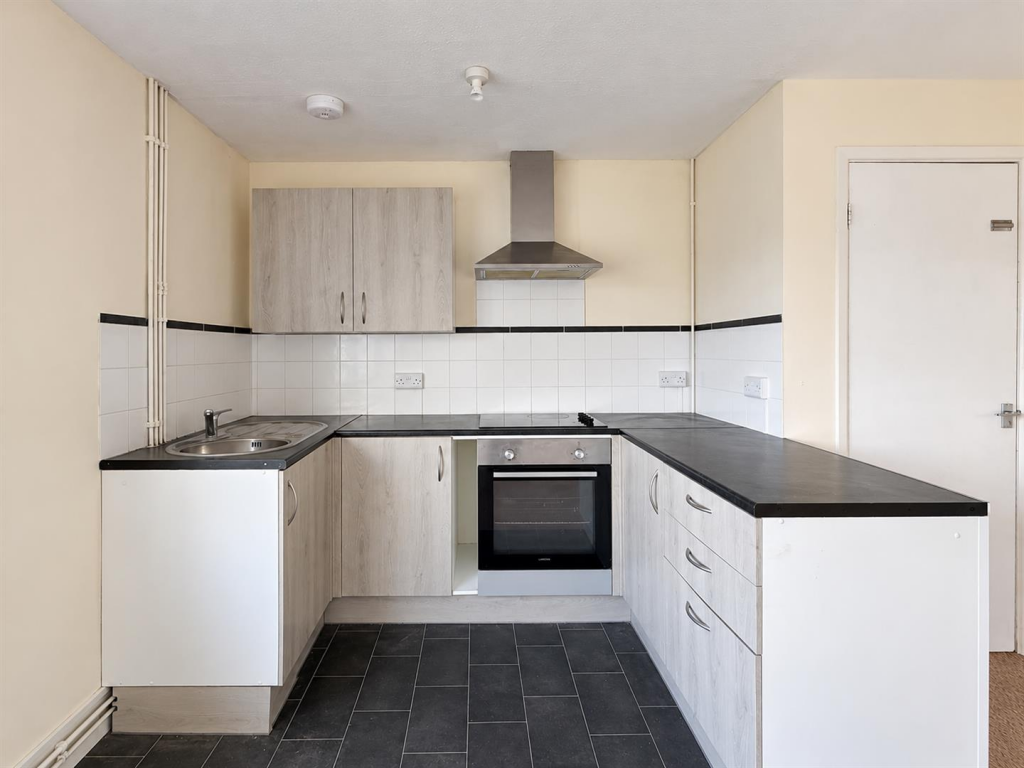 Apartment in Brighton - View 3