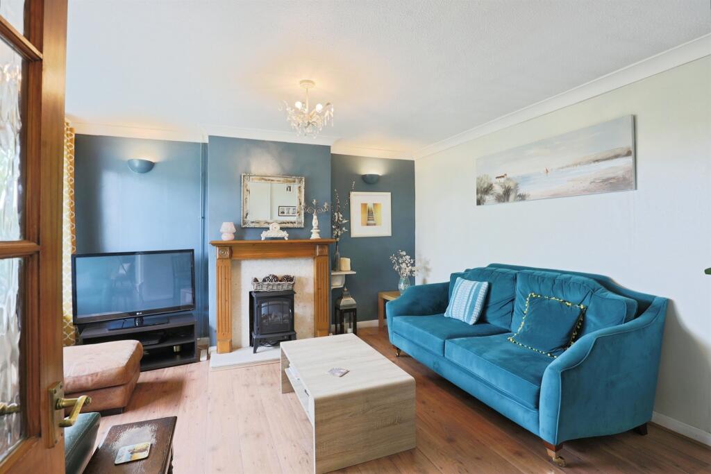 Willow Drive, Wellesbourne, Warwick - View 6
