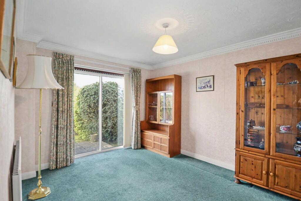House in Poole, Hillbourne, Broadstone - View 5