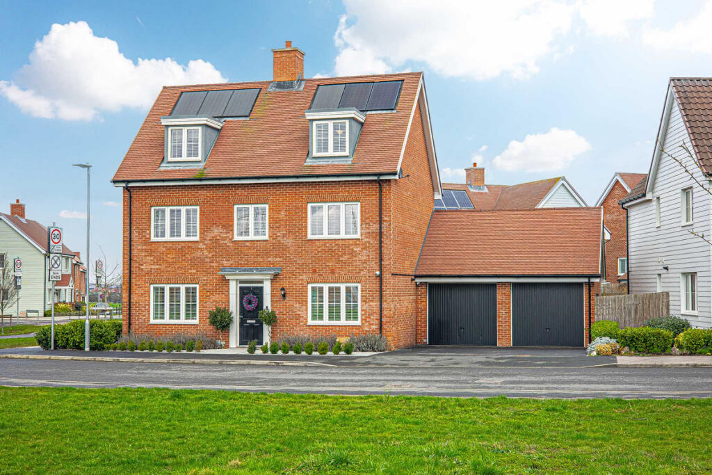 Main image of property: Andrewes Way, Rayleigh, SS6