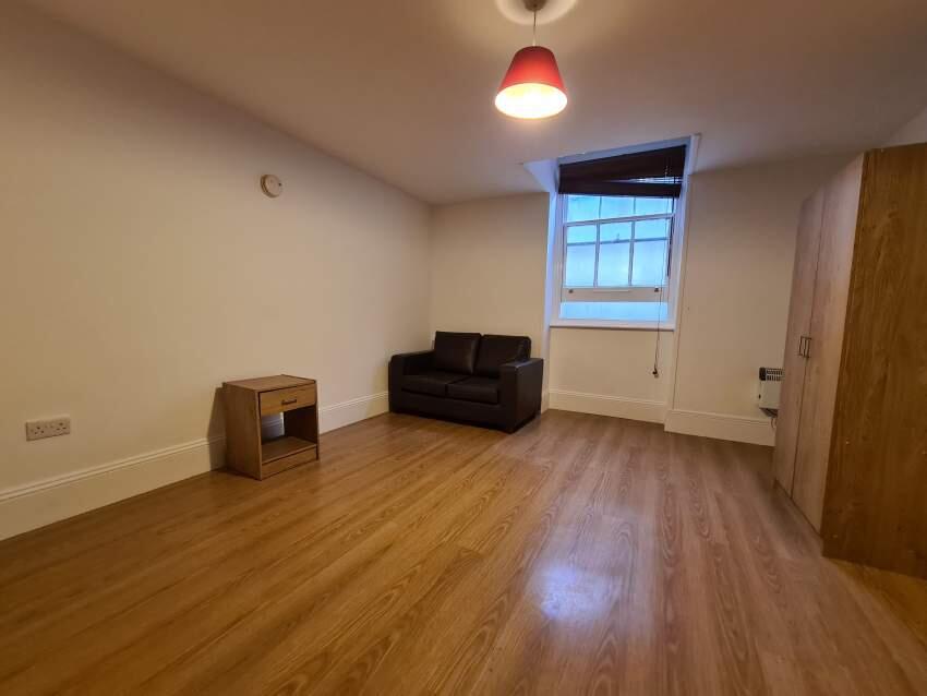 Apartment in Brighton - View 2