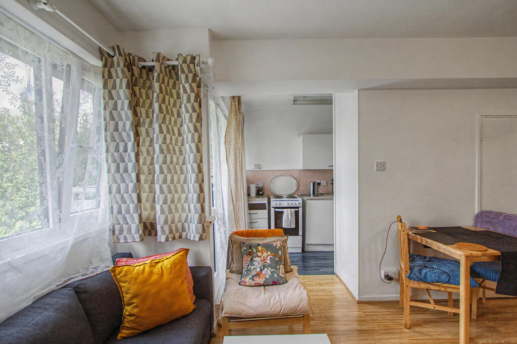 Apartment in London - View 4