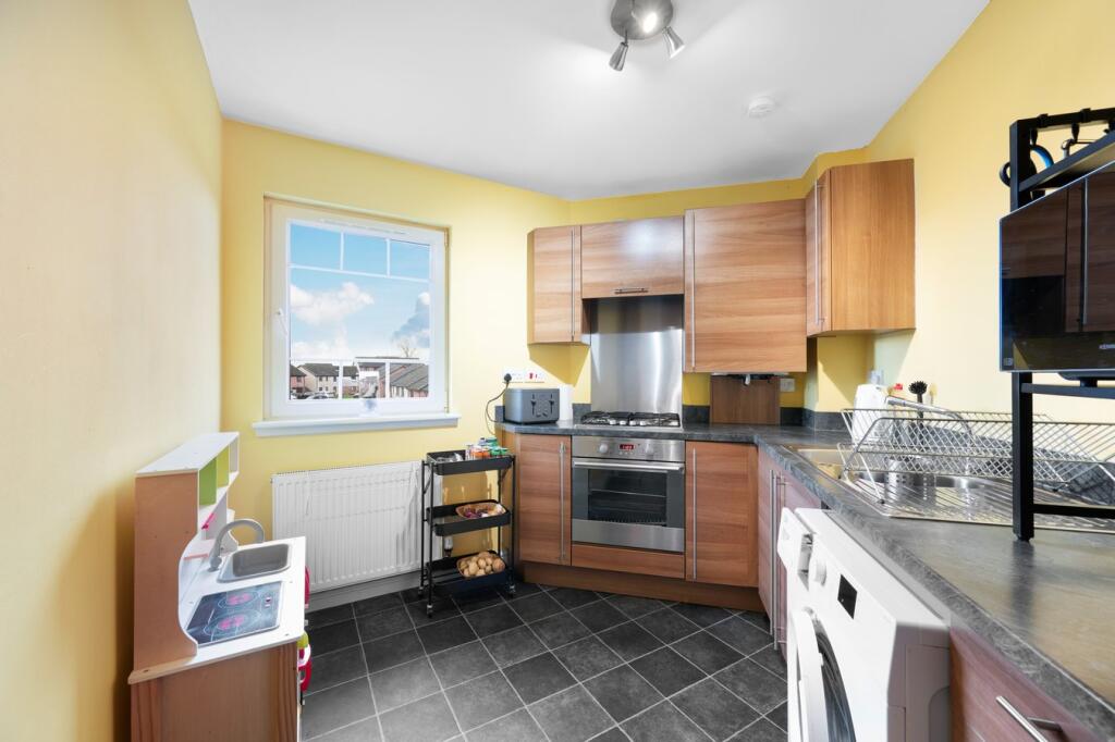 Apartment in Dunfermline, Linburn, Duloch - More