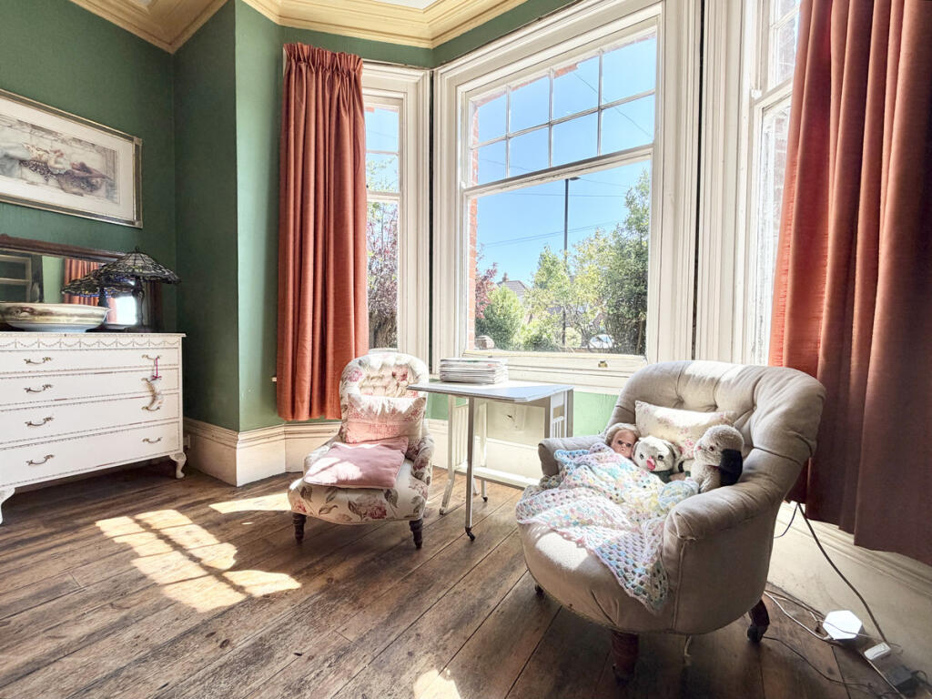 Pellhurst Road, Ryde, PO33 - View 6