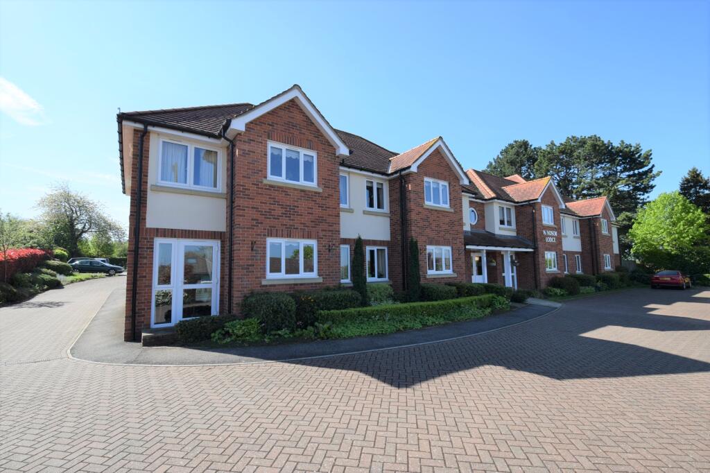 Main image of property: Windsor Lodge, Wellington Avenue, Princes Risborough, Buckinghamshire, HP27