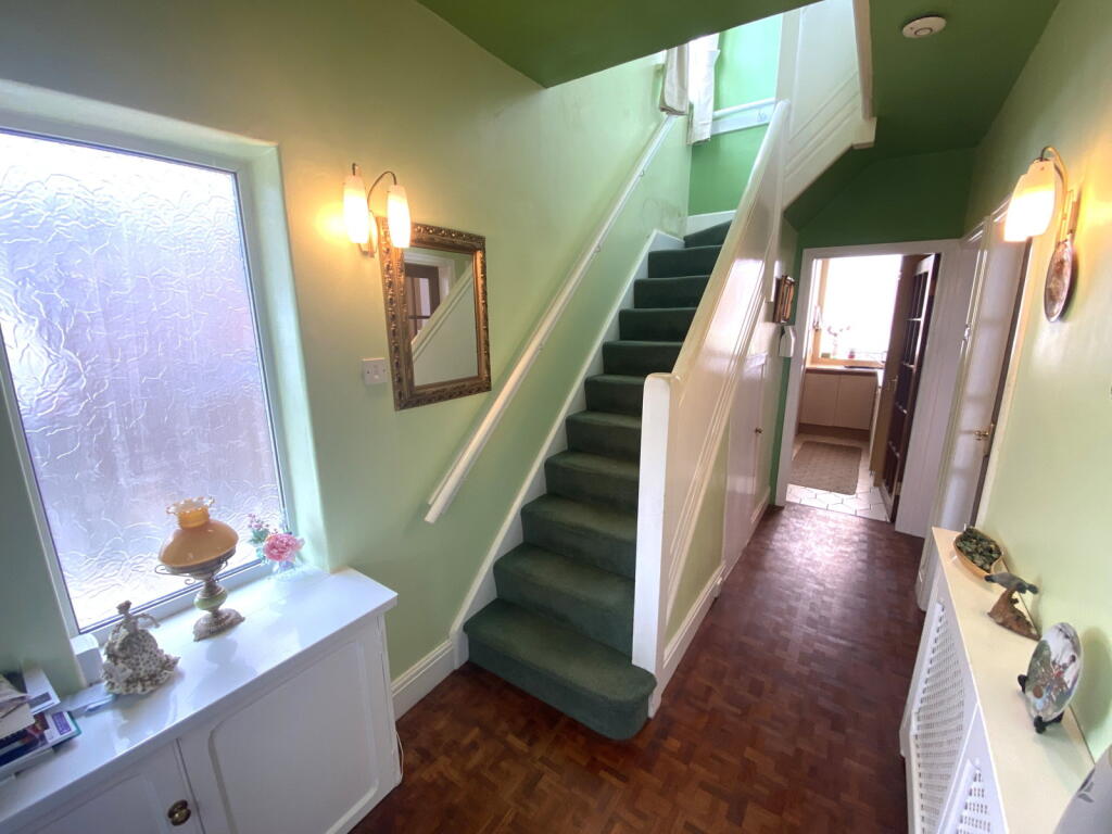 House in Oldham - View 4