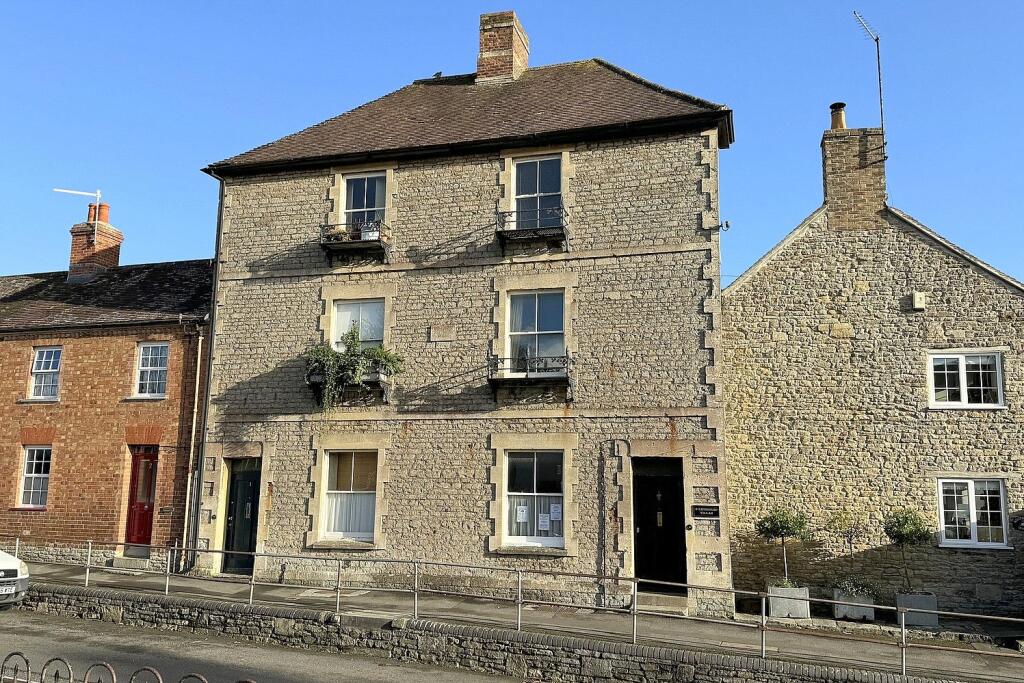 Main image of property: Lifeguard Villas, South Street, Wincanton, Somerset, BA9