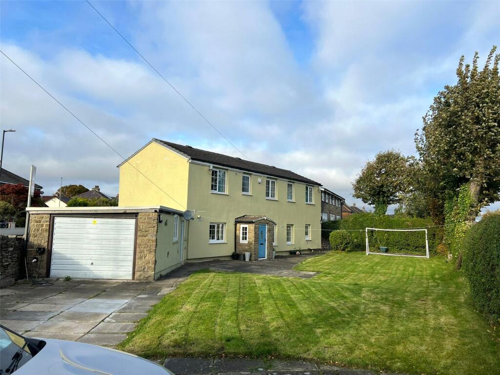 Wibsey Park Avenue, Bradford, West Yorkshire, BD6