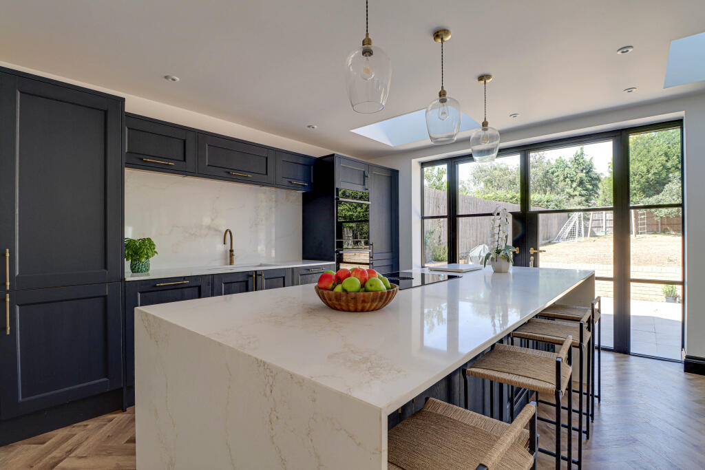 House in Harpenden, Southdown - View 5