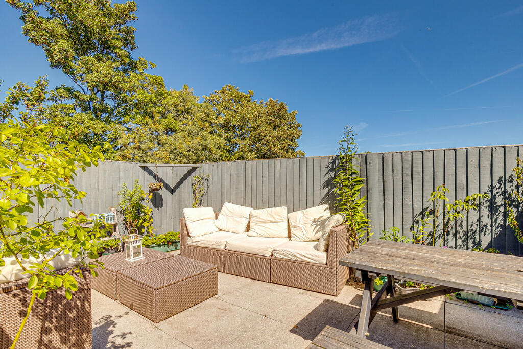Main image of property: Kilburn High Road, London, NW6