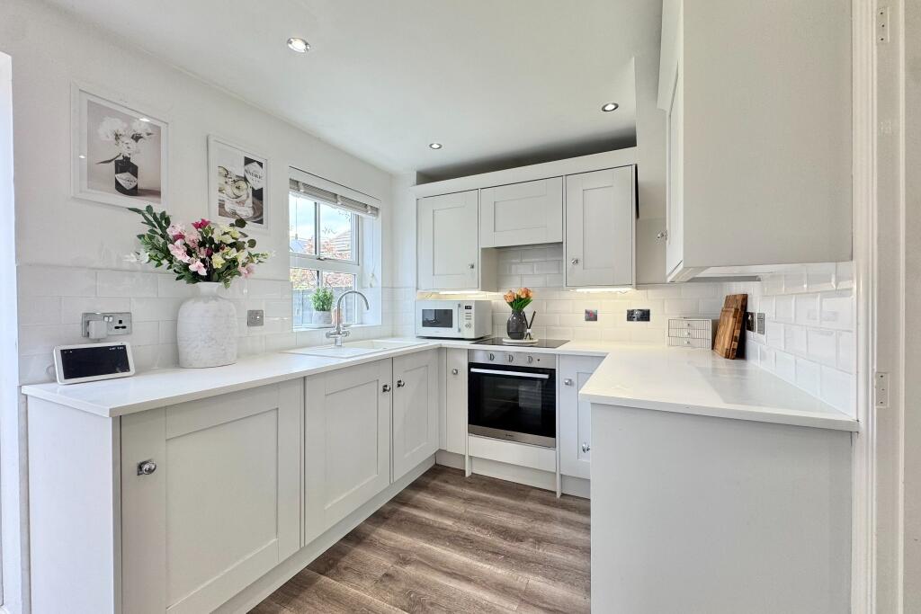 House in Fareham, Titchfield Park - View 4