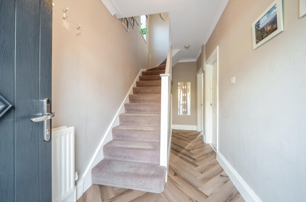 House in Leeds, West Yorkshire - More