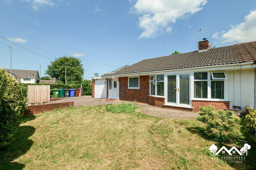 House in Hyndburn, Woodnook - View 2