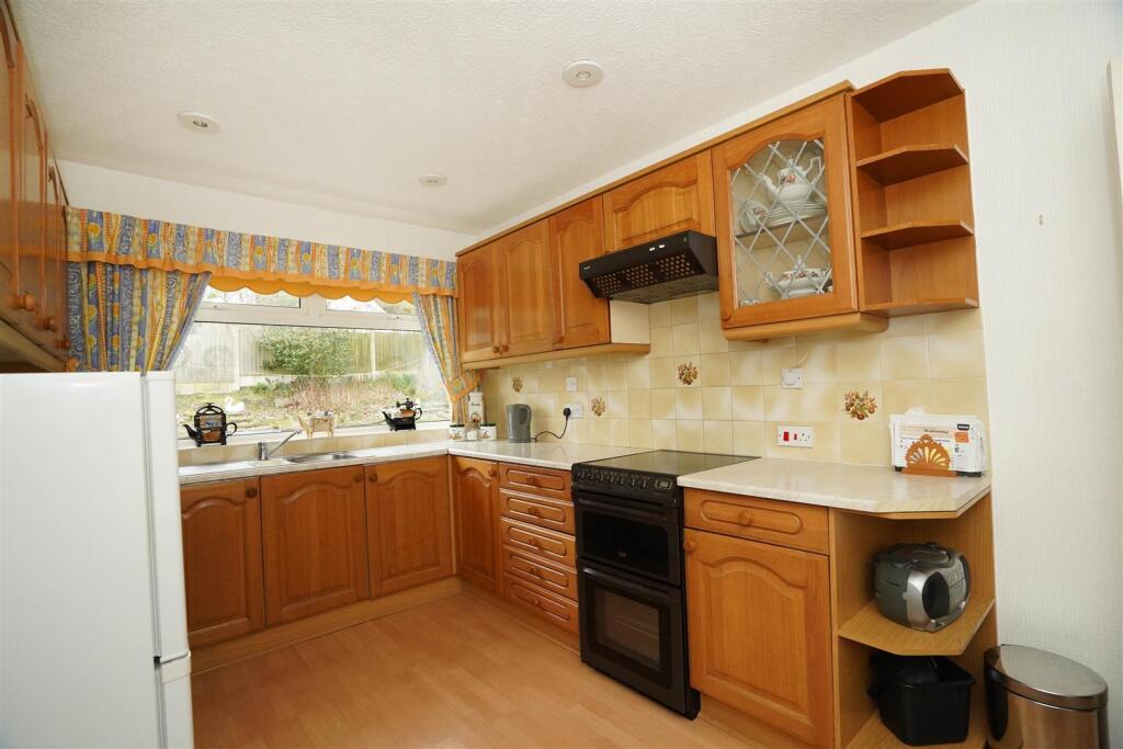 Catterall Crescent, Harwood, Bolton photo 2
