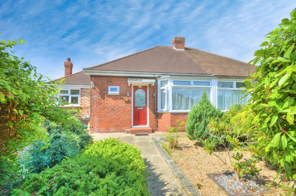 3-bed bungalow on Fairhome Close, Gosport, Hampshire, PO12, £375,000