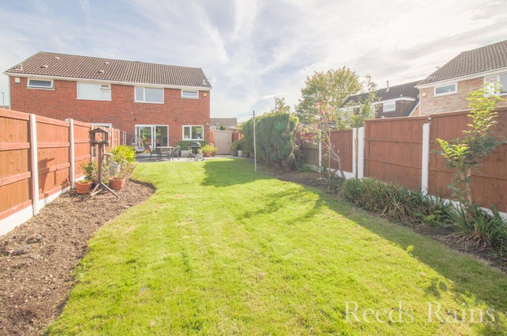 Hope Farm Road, Great Sutton, Ellesmere Port, Cheshire, CH66 photo 4