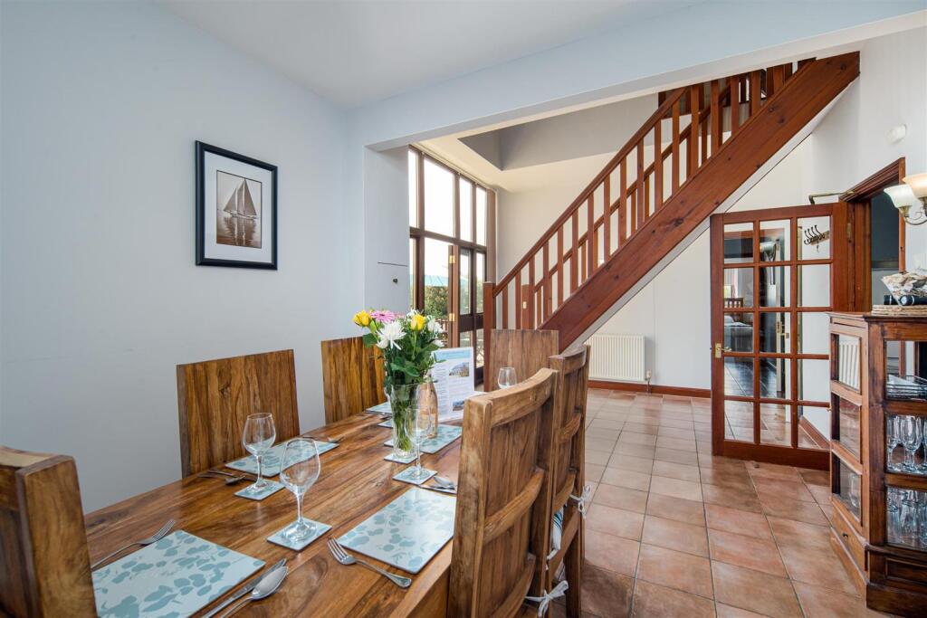 House in Ventnor, St Lawrence - More