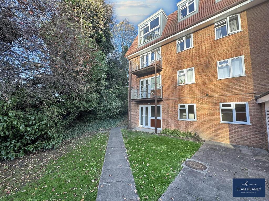 Main image of property: Cat Hill, Barnet