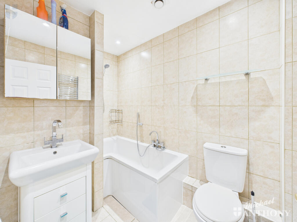 Charmfield Road, Aylesbury - More