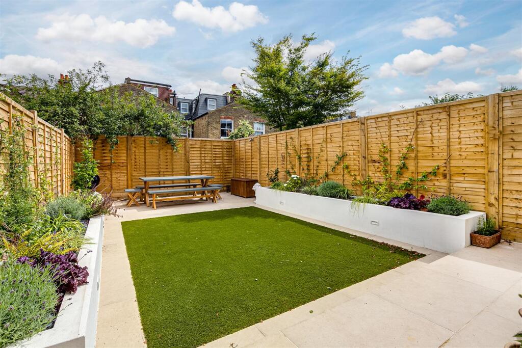 House in London - More
