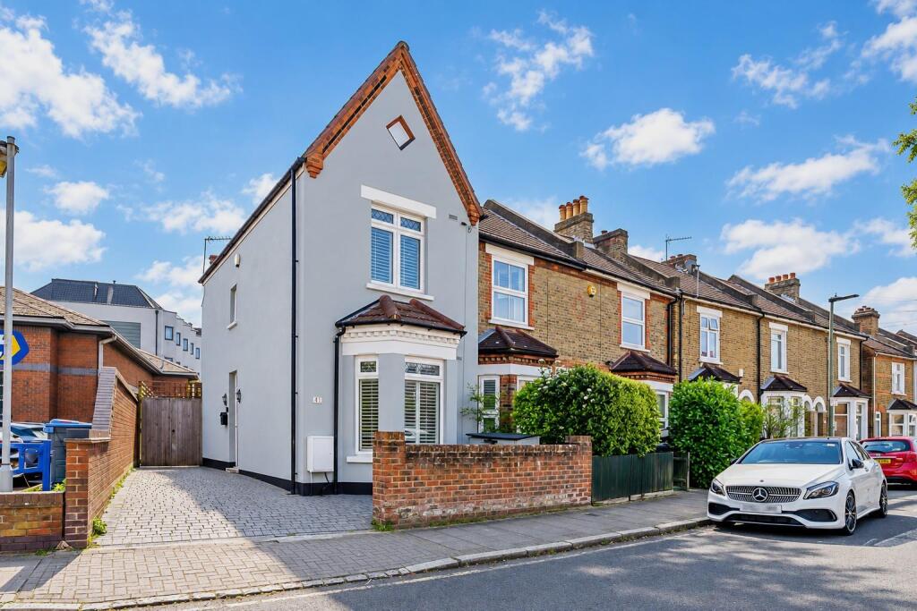 Main image of property: Park End, Bromley, BR1