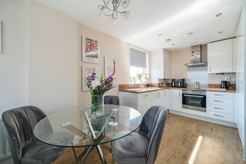 Main image of property: Kingston Close, Maidenhead