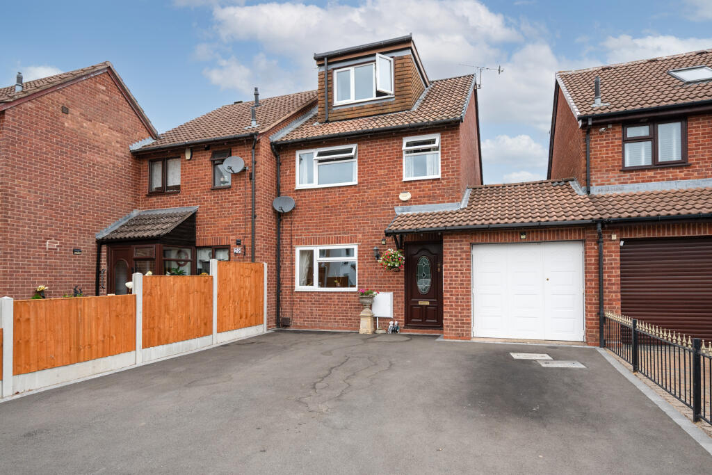Main image of property: Mayfield Close, Bromsgrove