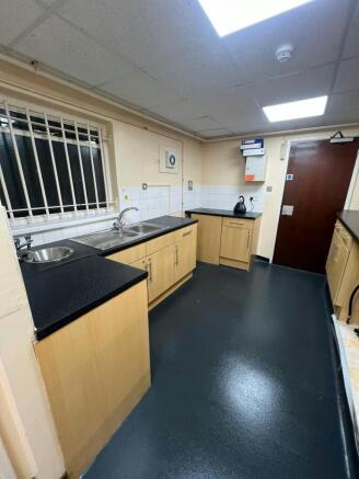 Clean Kitchen Area.jpg