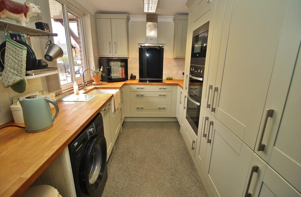 Winterslow Drive, Leigh Park photo 3