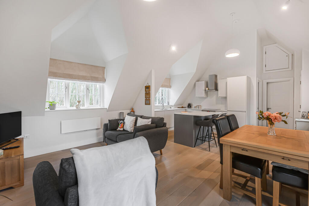 Additional image 6 of Beecholme, 54 Codicote Road, Welwyn, Hertfordshire, AL6