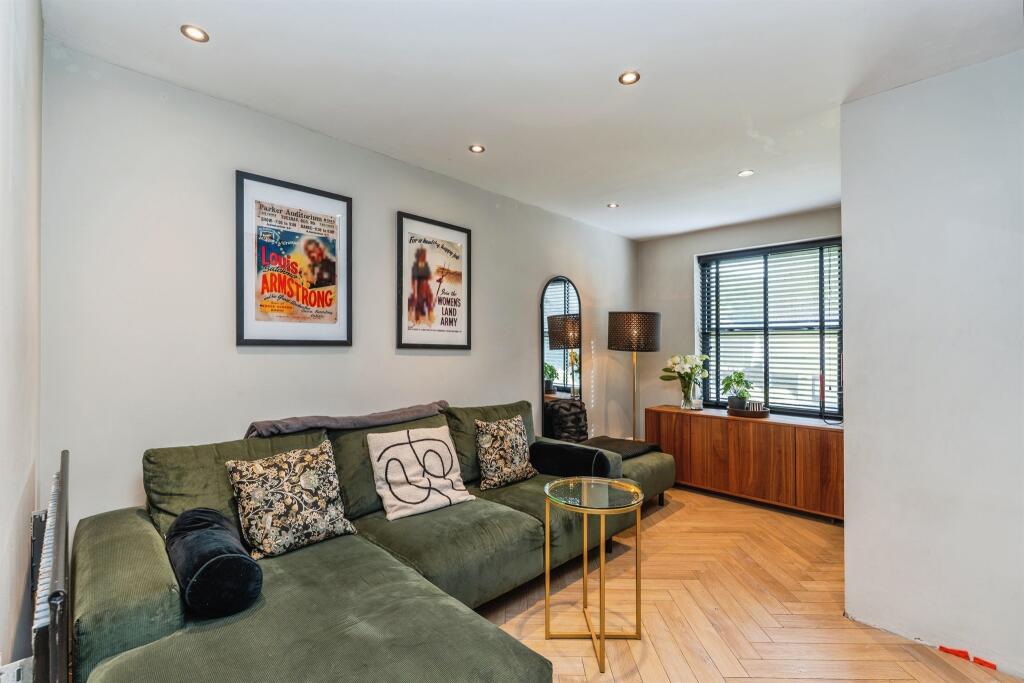 House in Southampton - View 4