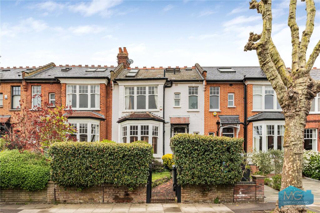 Main image of property: Grand Avenue, London, N10